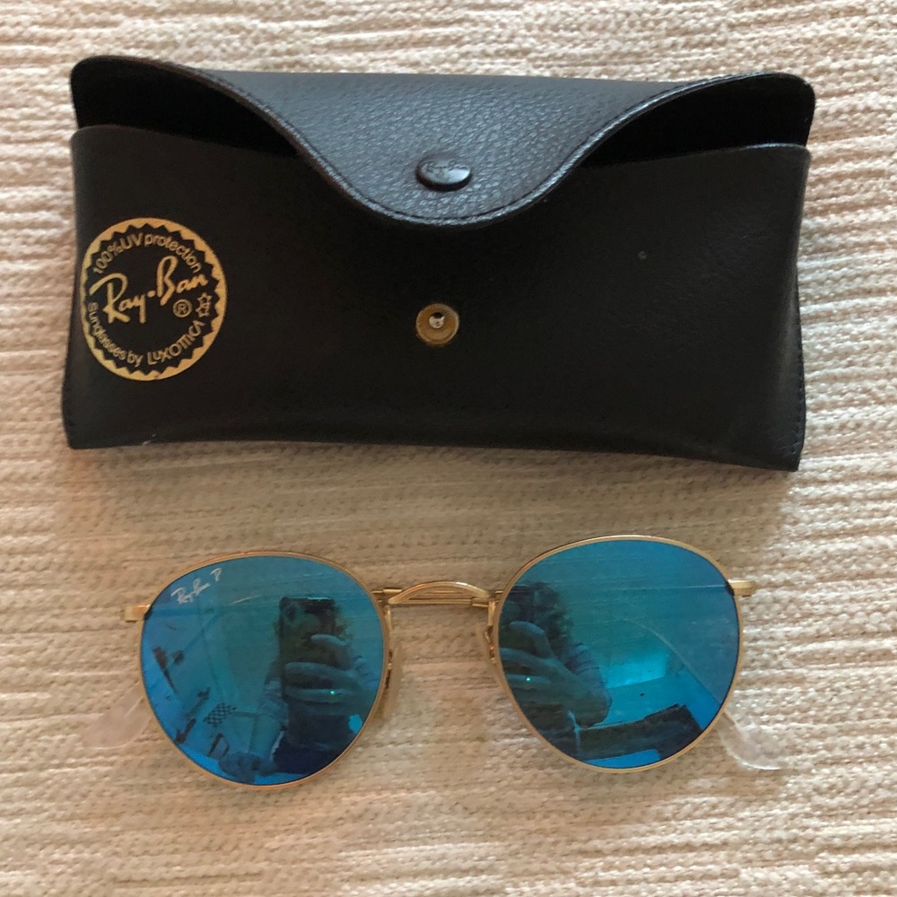 OG Blue Round Flash Ray-Ban sunnies!!